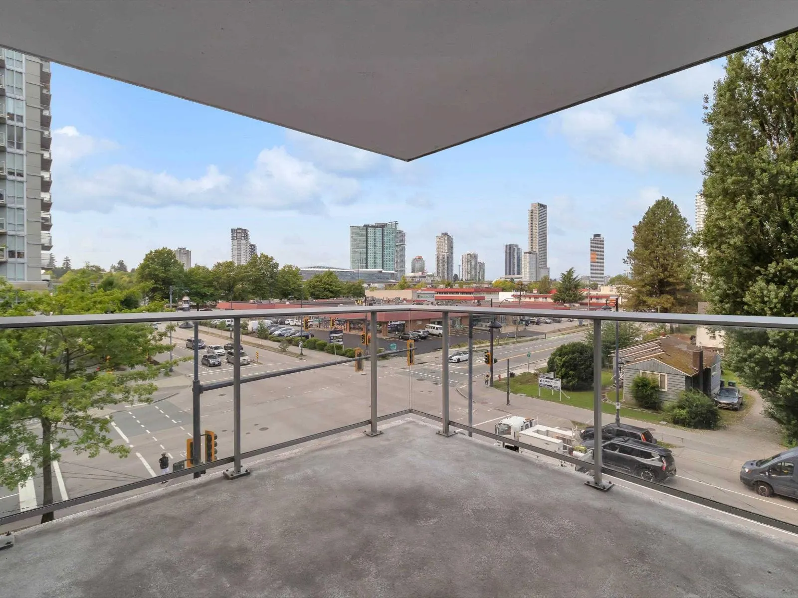 509 13696 100 AVENUE
