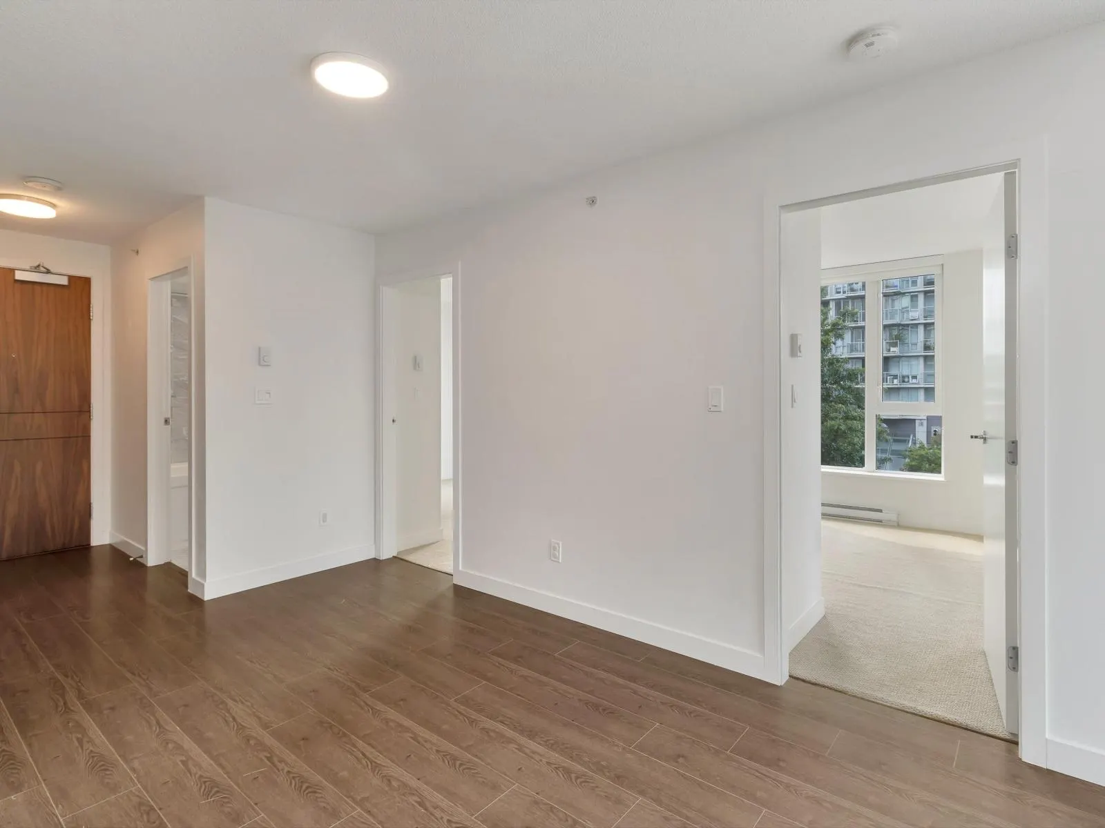 509 13696 100 AVENUE