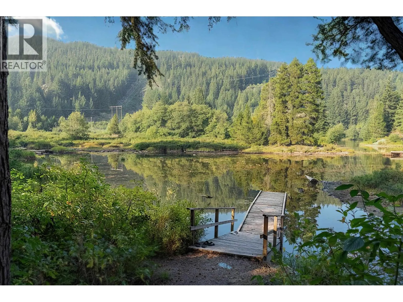 F105 1400 ALTA LAKE ROAD