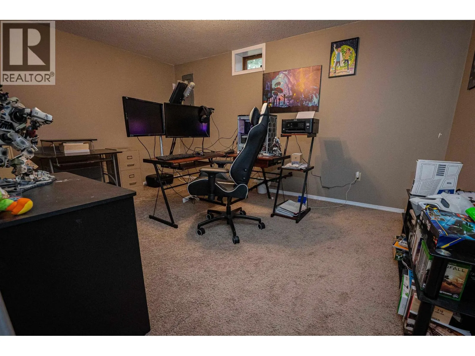 755 ROBERTS DRIVE