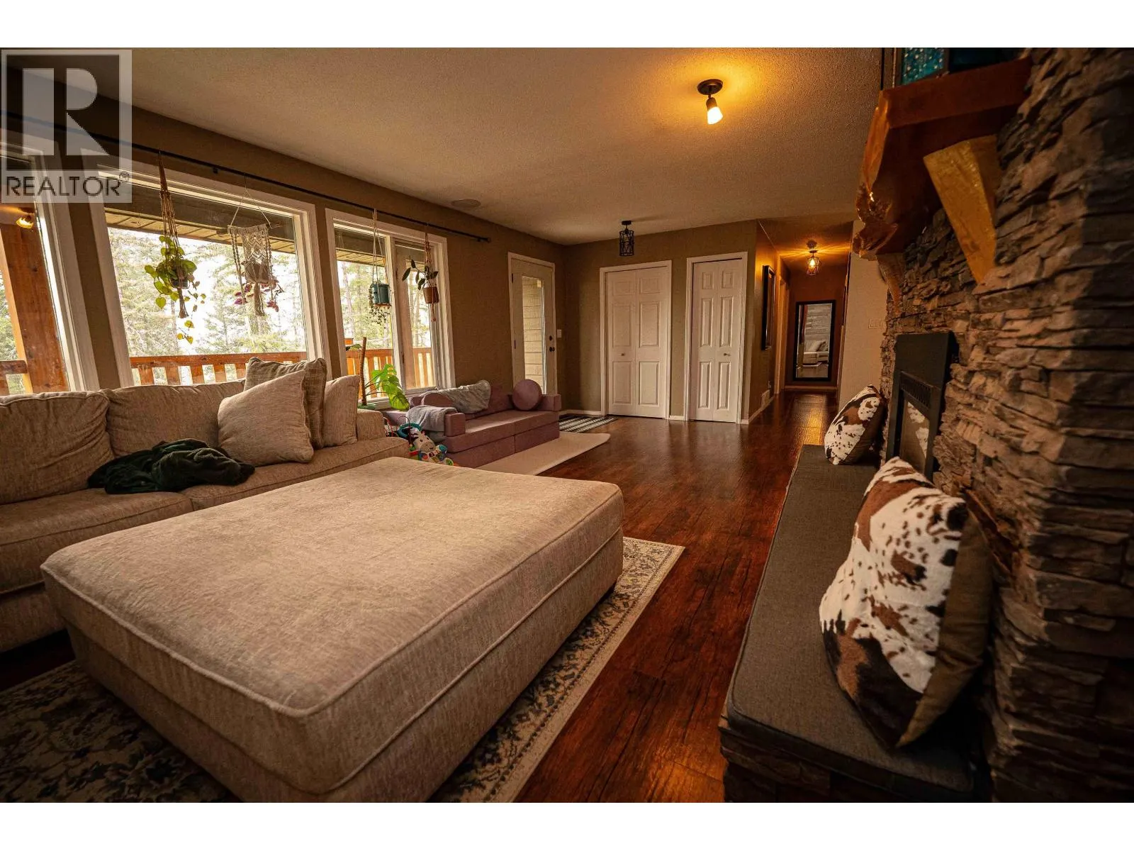 755 ROBERTS DRIVE