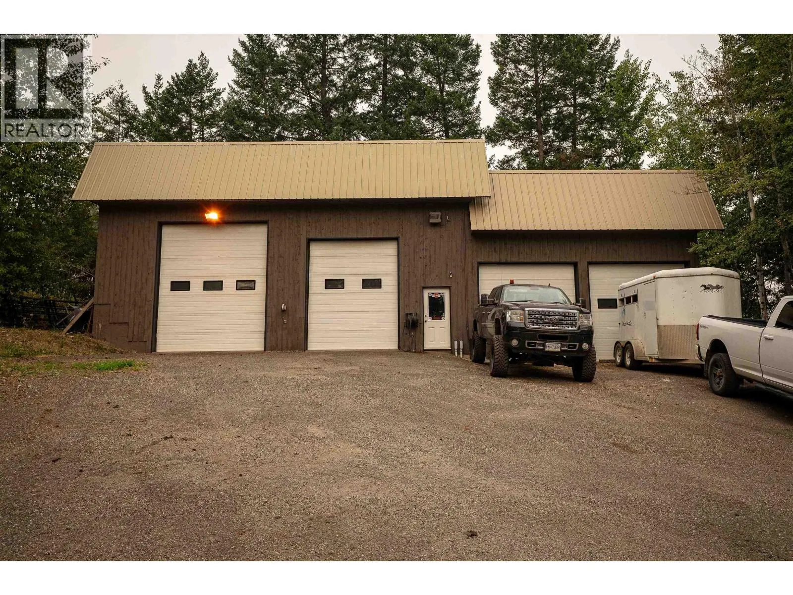 755 ROBERTS DRIVE