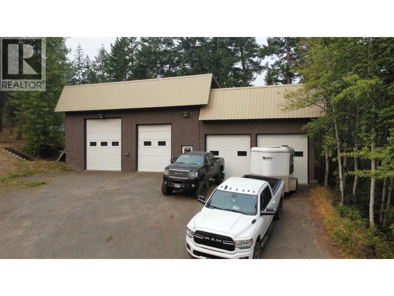 755 ROBERTS DRIVE