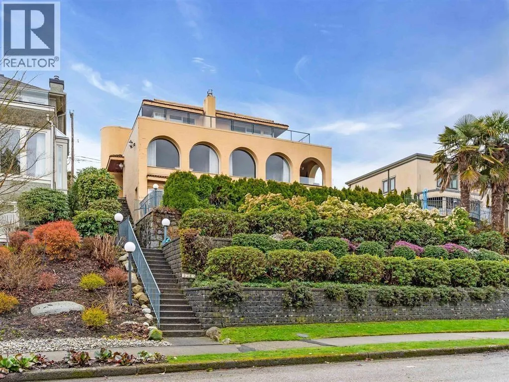 3705 PUGET DRIVE