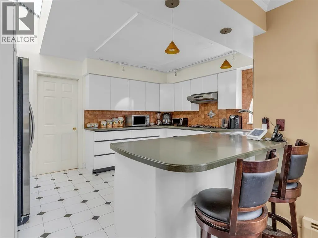 3705 PUGET DRIVE