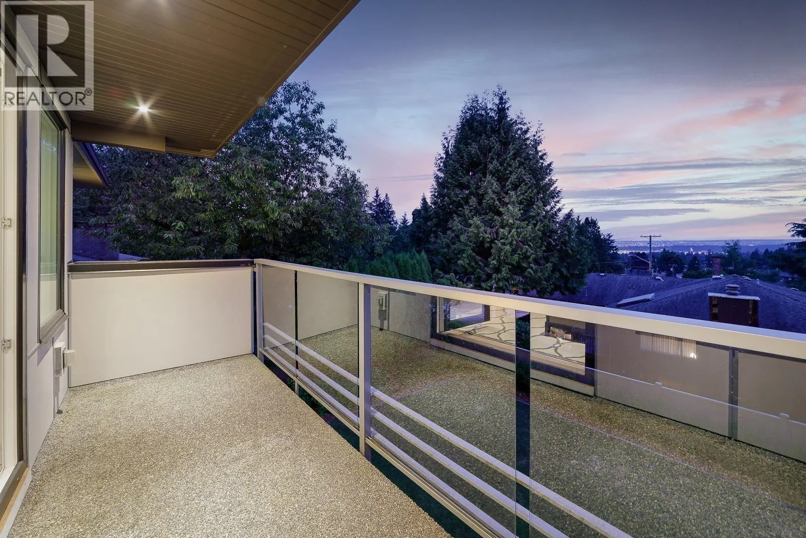517 GRANADA CRESCENT