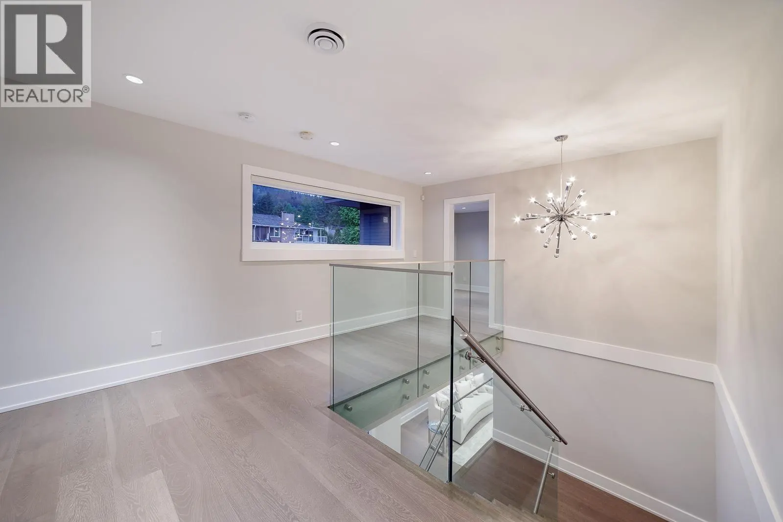 517 GRANADA CRESCENT