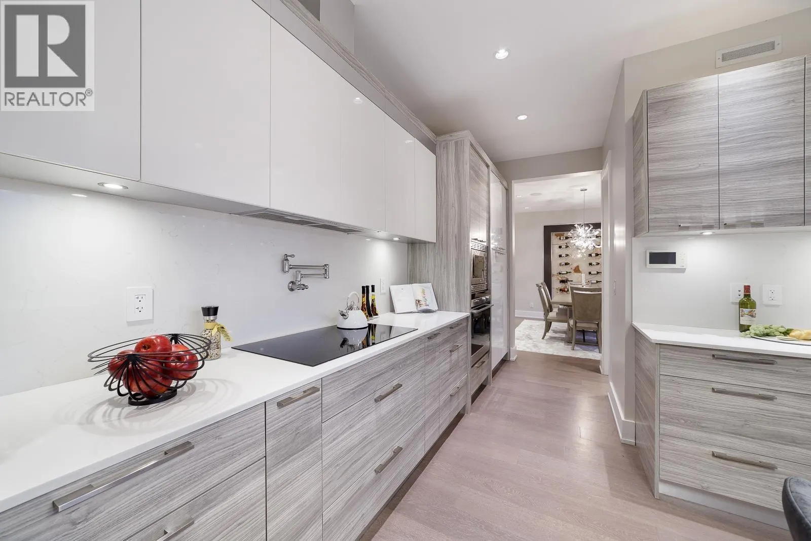 517 GRANADA CRESCENT