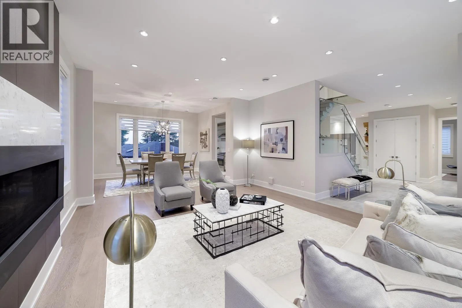 517 GRANADA CRESCENT