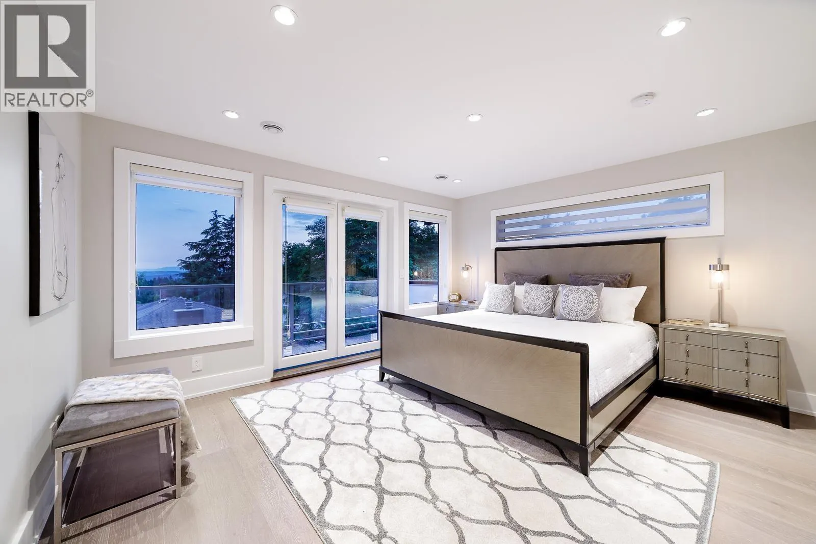 517 GRANADA CRESCENT