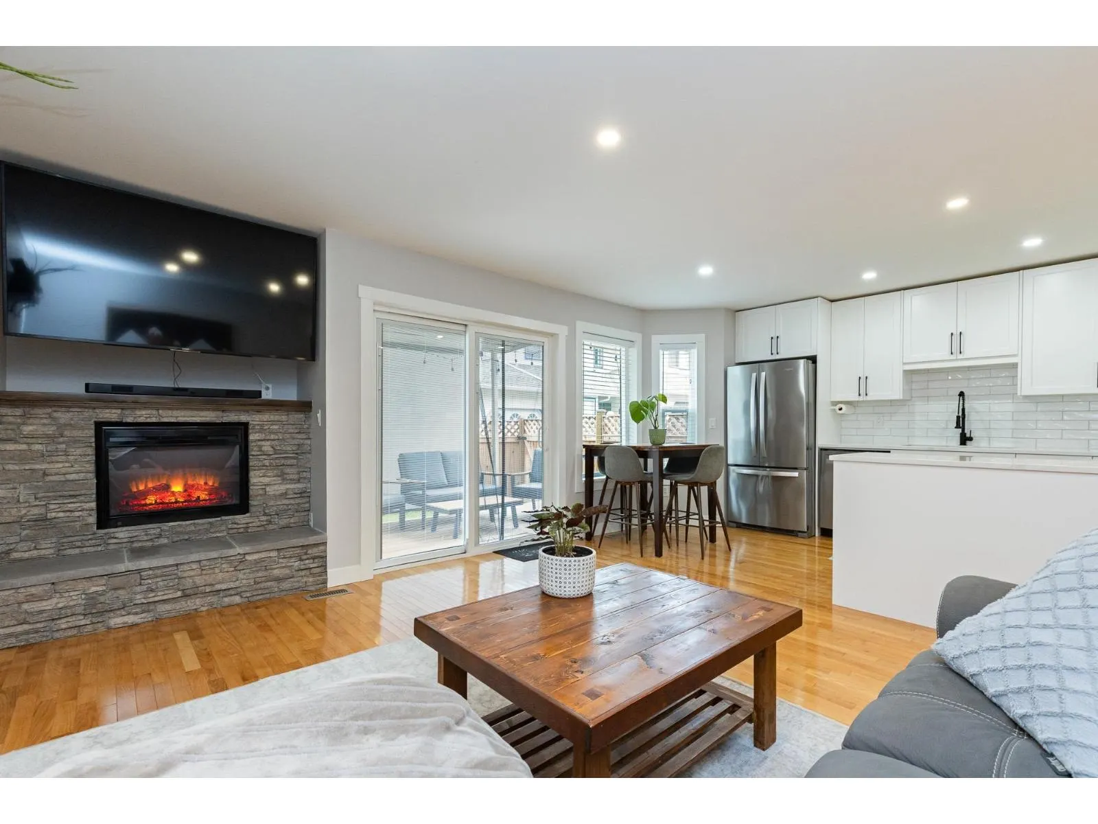 4 45640 STOREY AVENUE|Sardis West Vedder