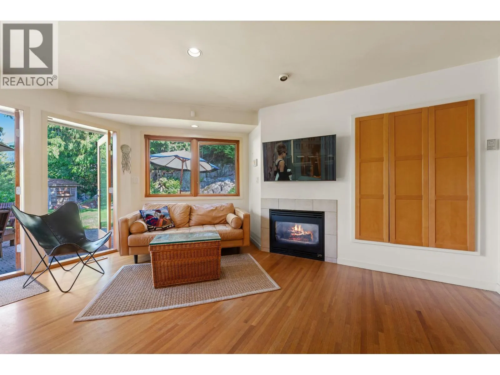 5475 GREENLEAF ROAD