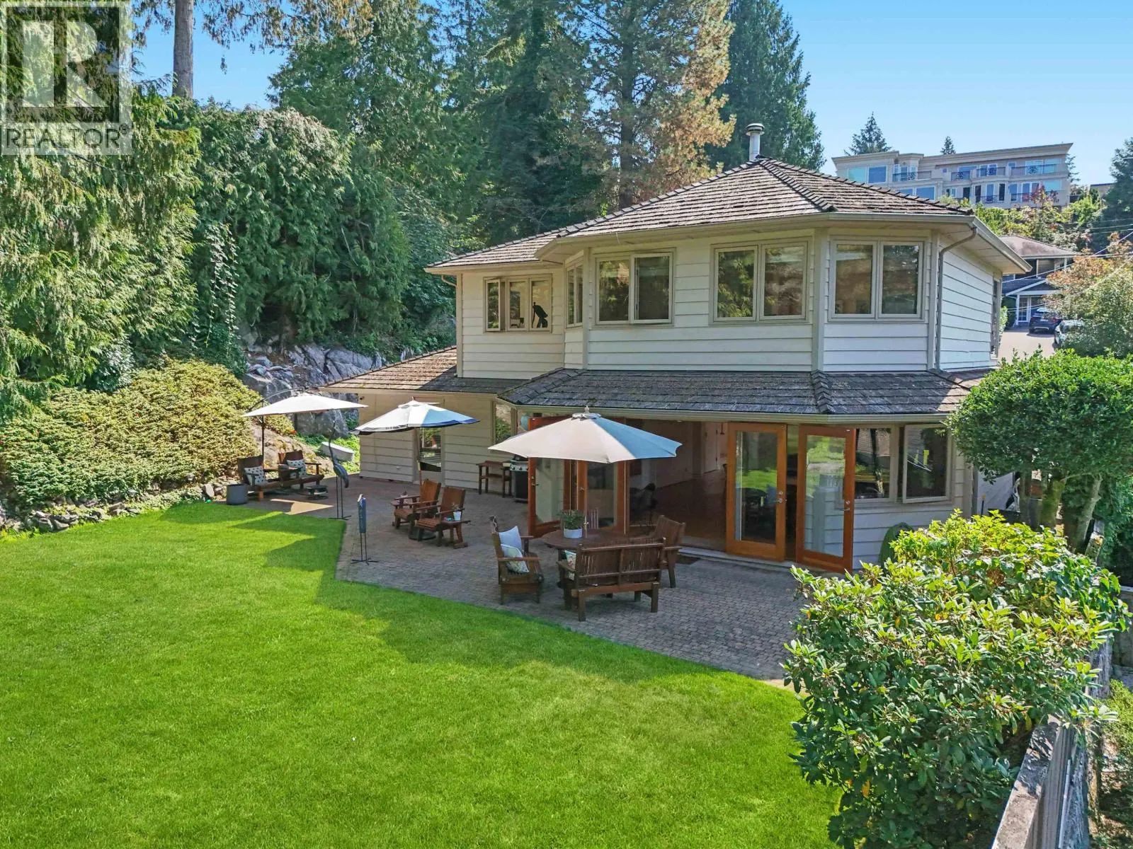 5475 GREENLEAF ROAD