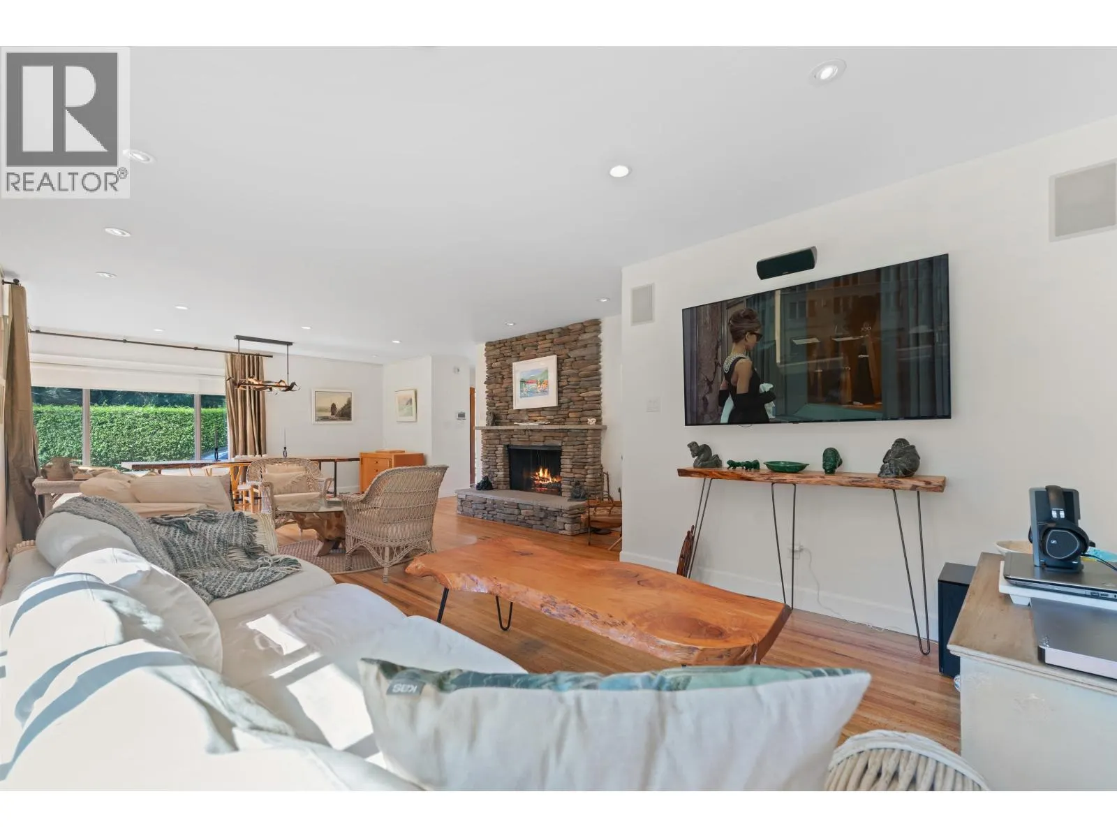 5475 GREENLEAF ROAD