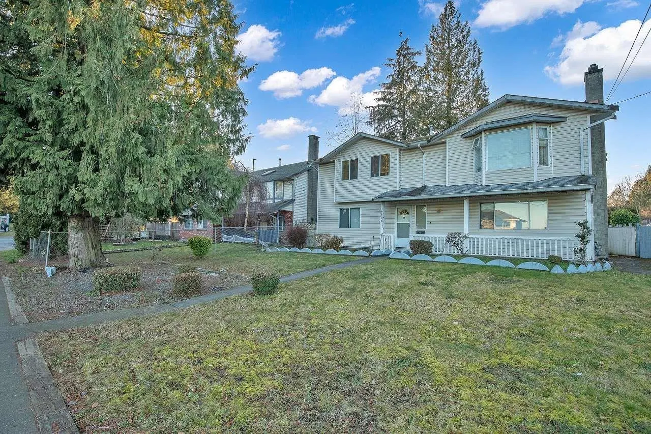 8825 160 STREET