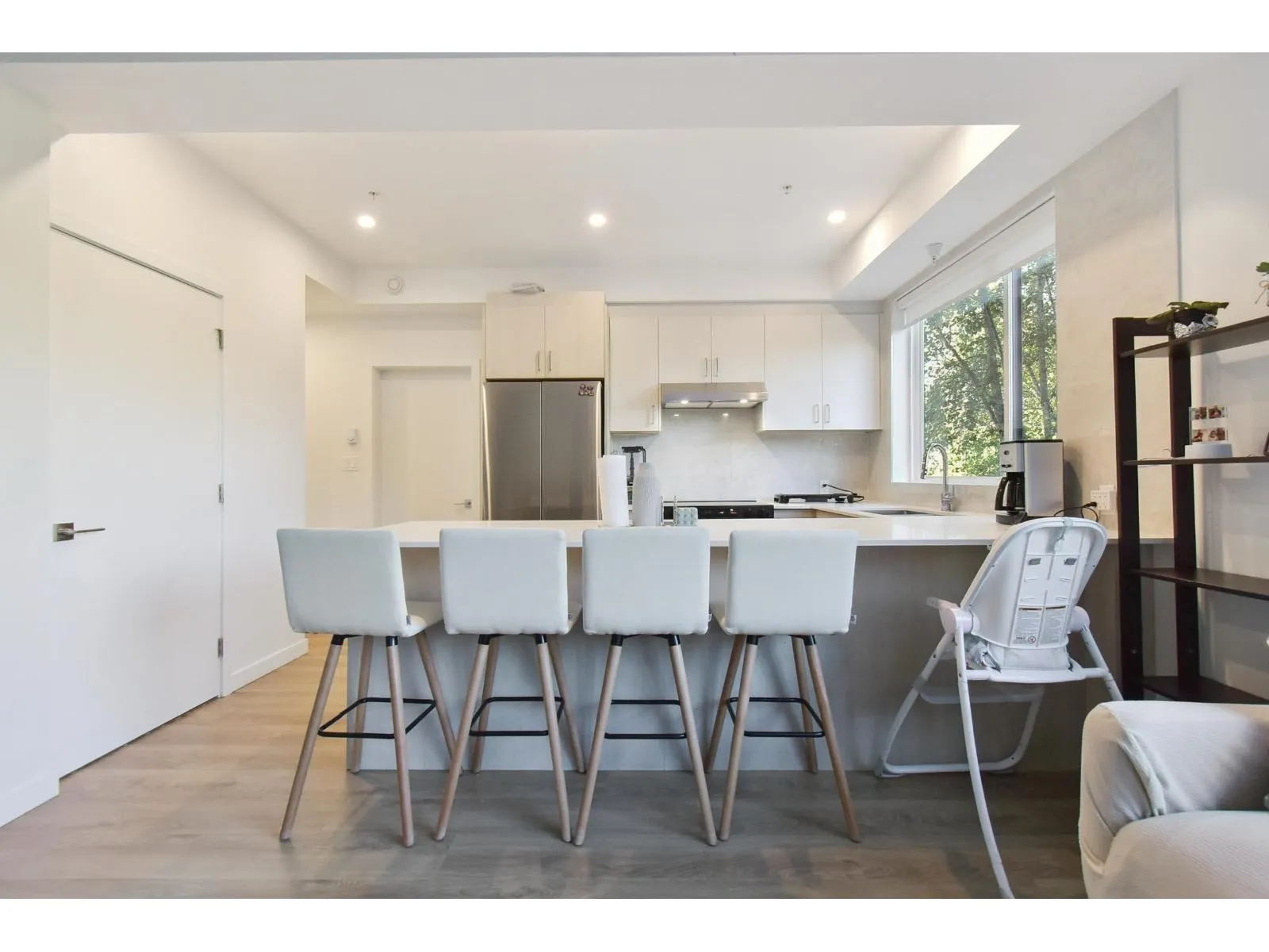 E113 13858 108 AVENUE