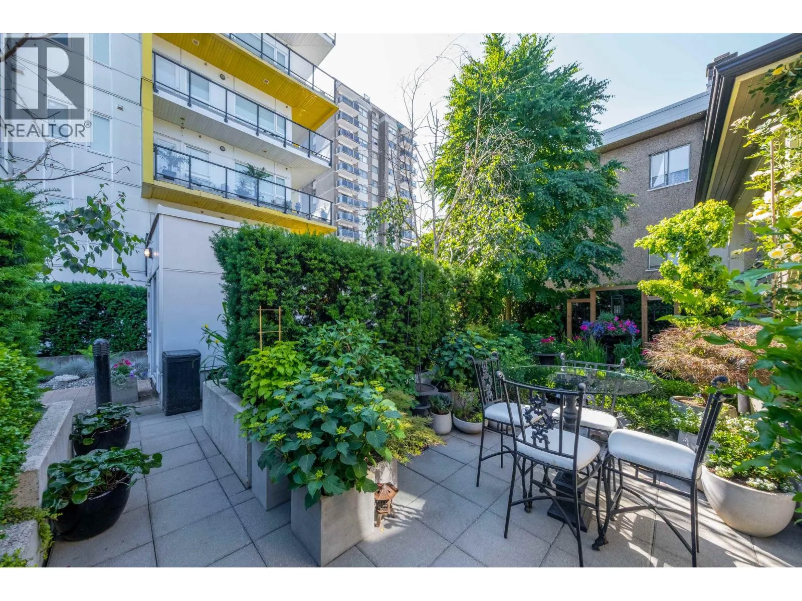 408 EIGHTH STREET