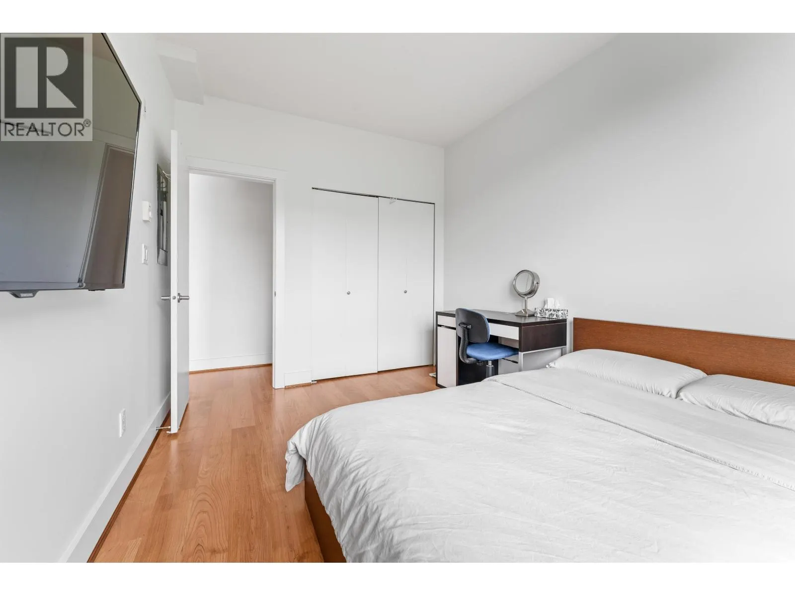 505 7428 BYRNEPARK WALK