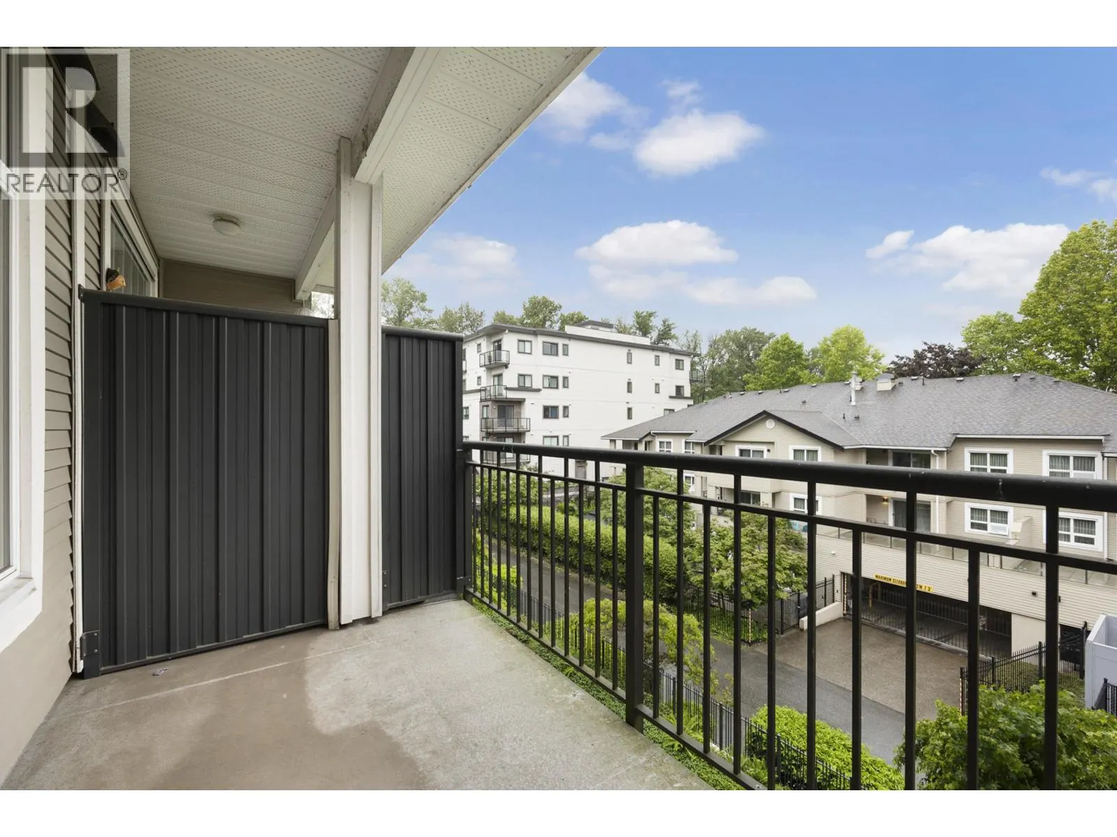302 2353 MARPOLE AVENUE