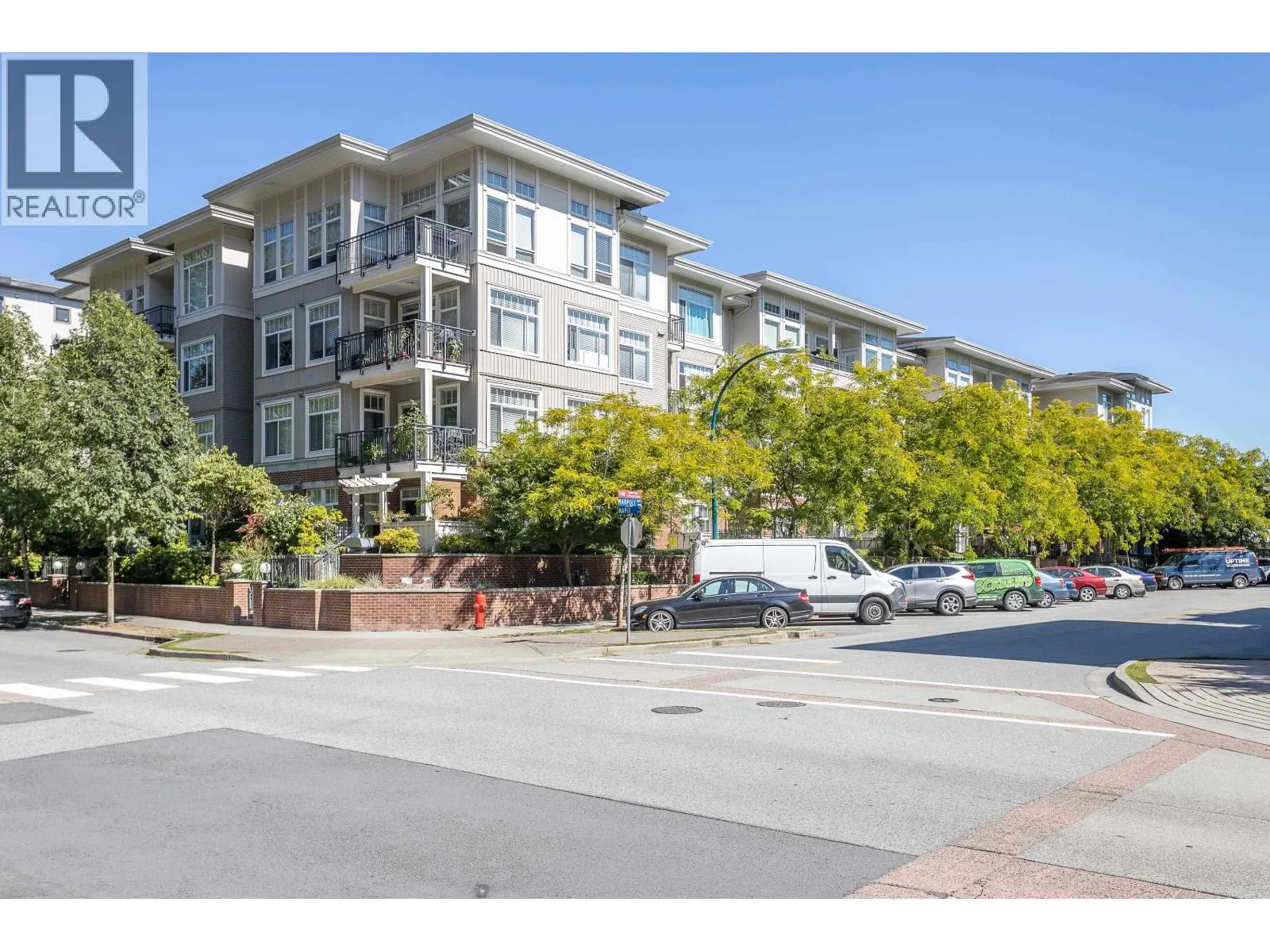 302 2353 MARPOLE AVENUE