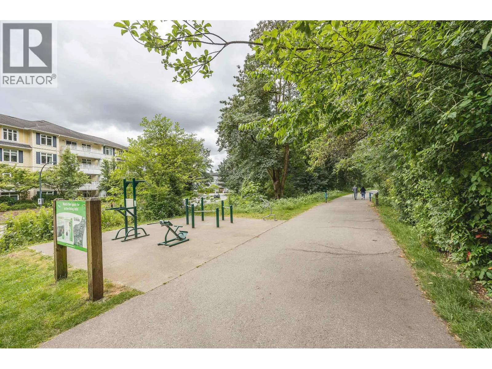 302 2353 MARPOLE AVENUE