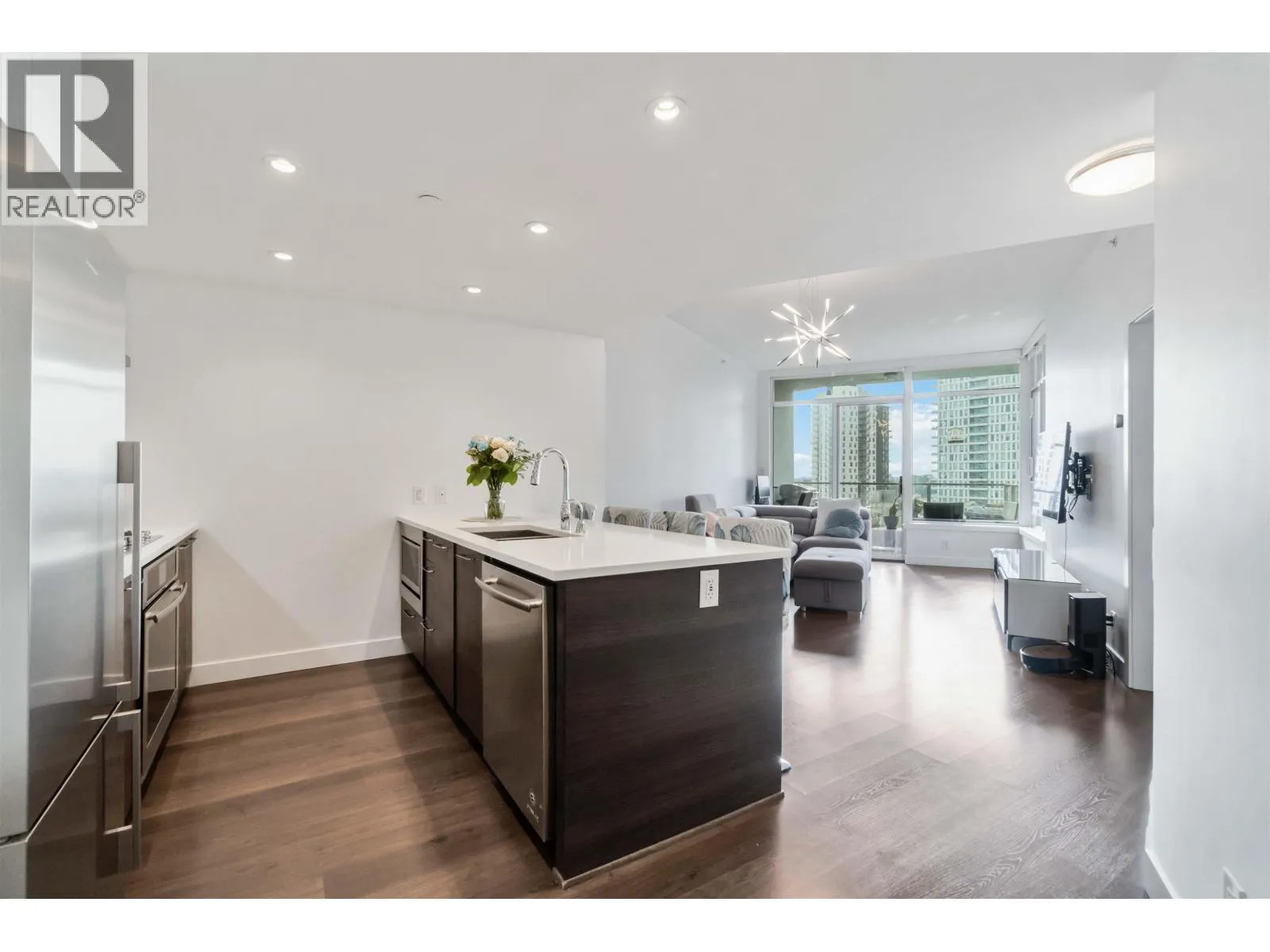 1006 3557 SAWMILL CRESCENT