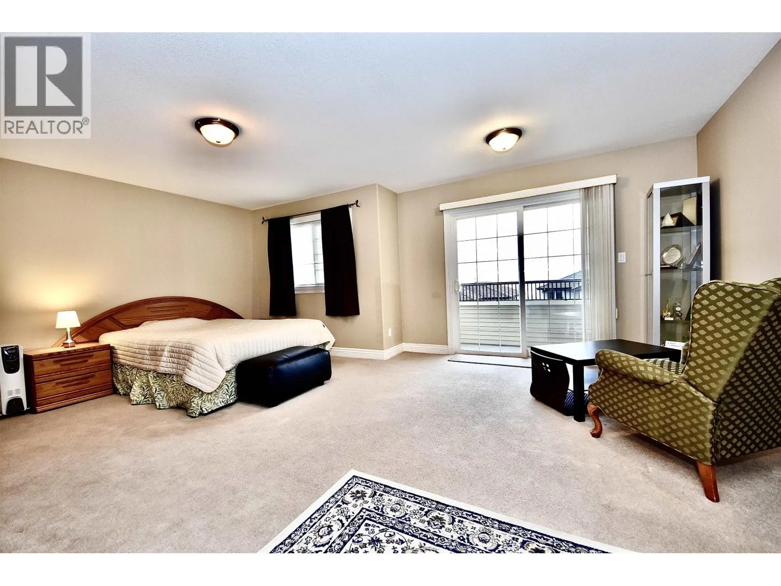 3035 MAPLEWOOD COURT