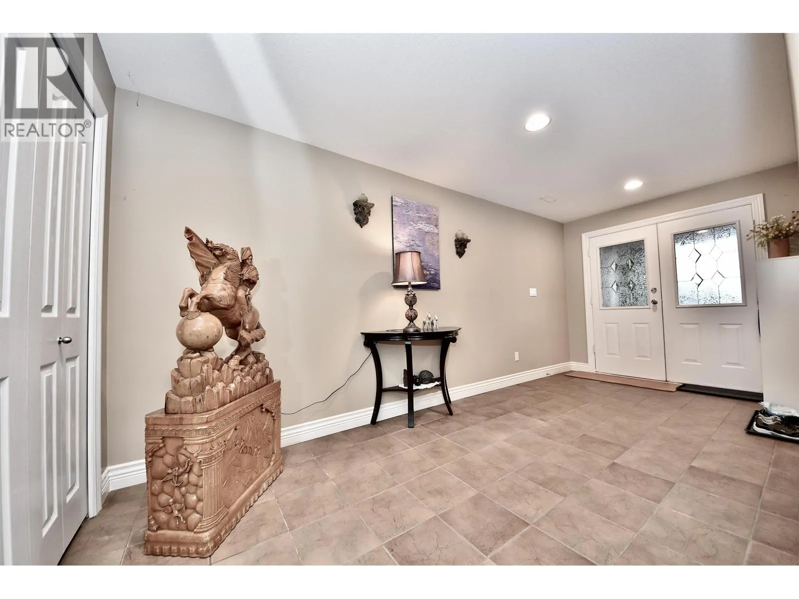 3035 MAPLEWOOD COURT