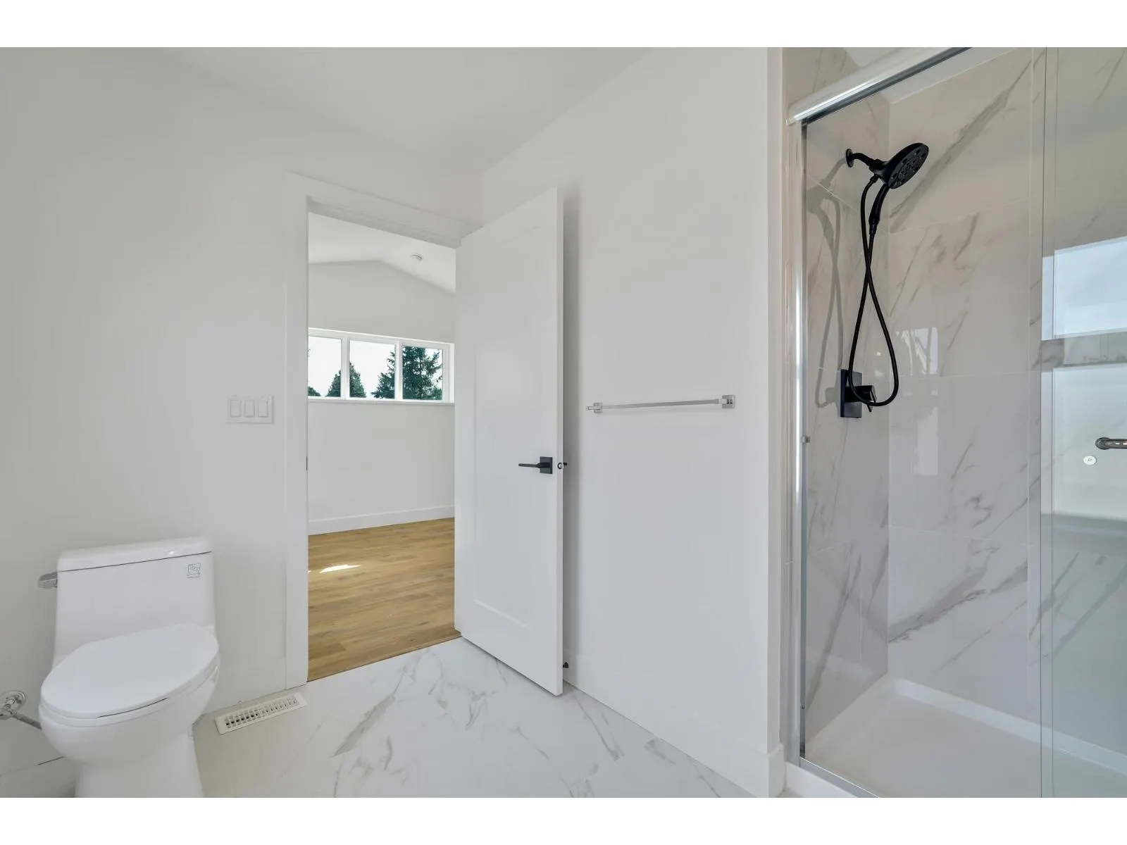 13 12770 105 AVENUE