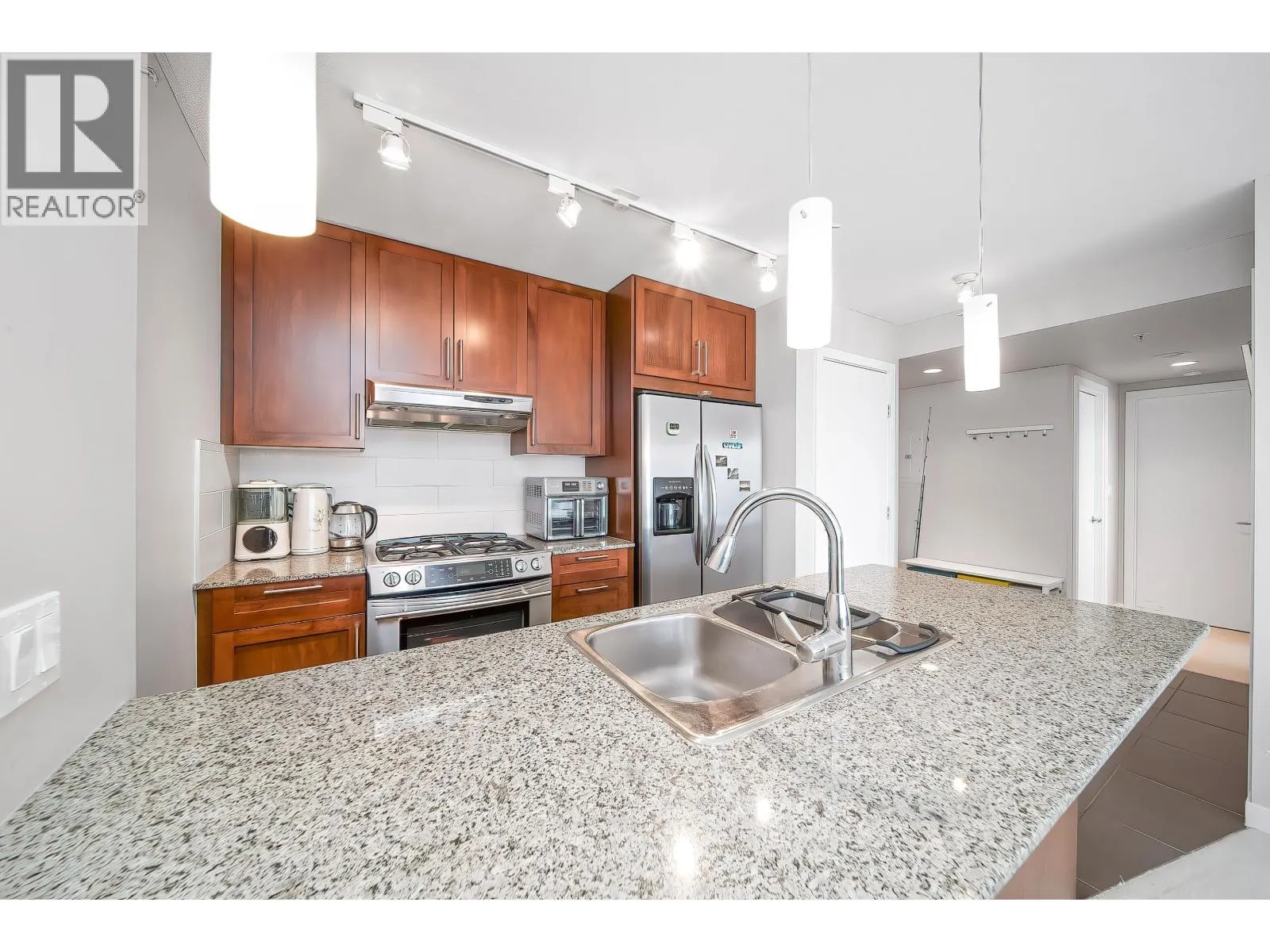 2701 7088 SALISBURY AVENUE