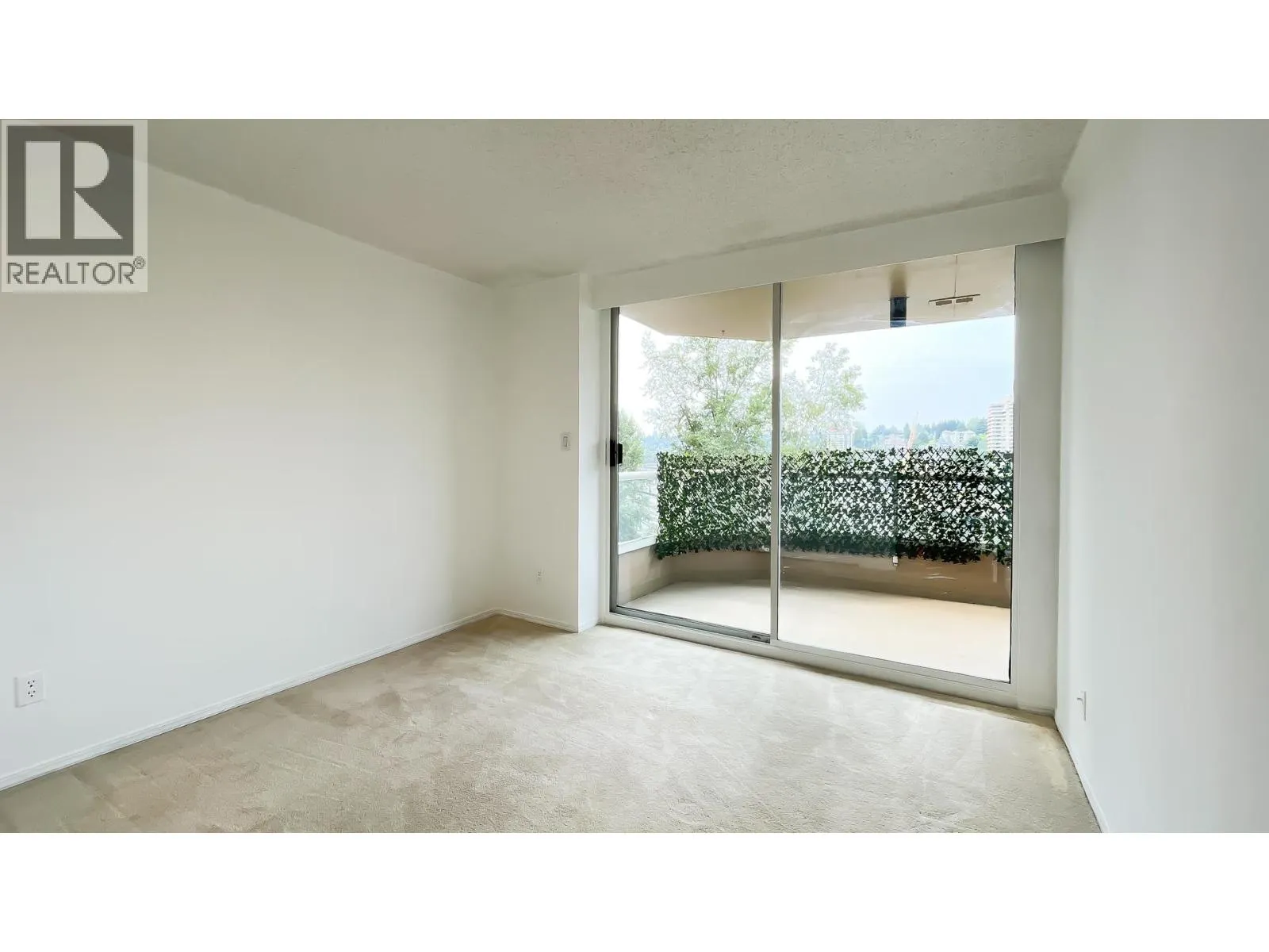 606 1045 QUAYSIDE DRIVE
