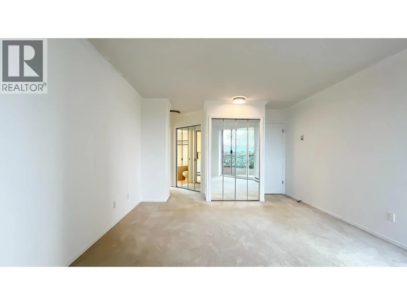606 1045 QUAYSIDE DRIVE