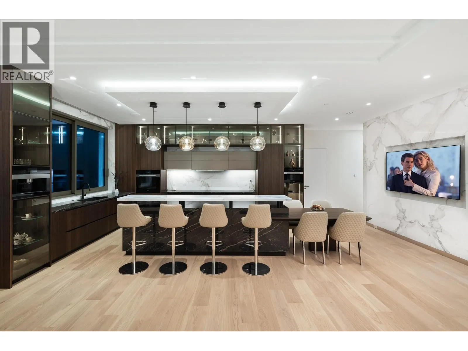 1405 28TH STREET