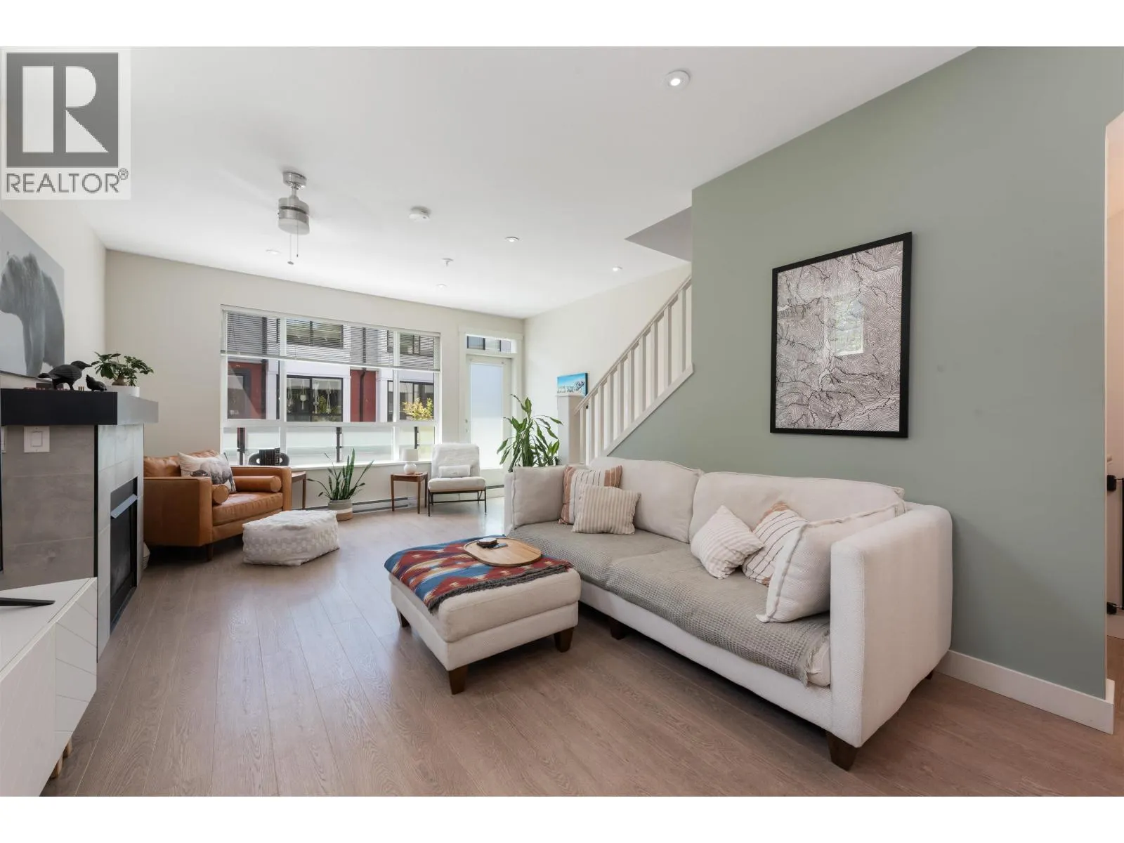 1229 BRANDYWINE DRIVE