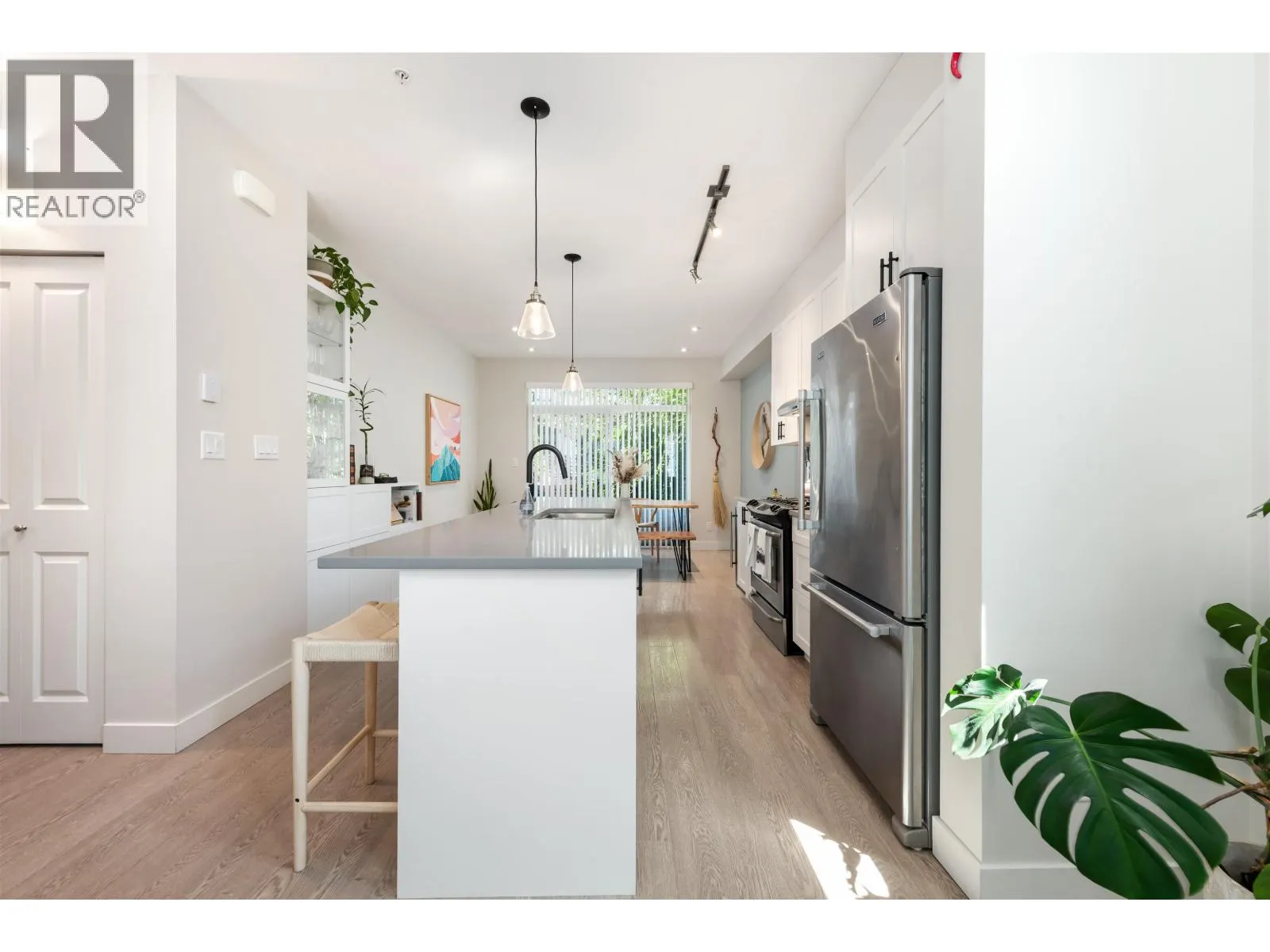 1229 BRANDYWINE DRIVE
