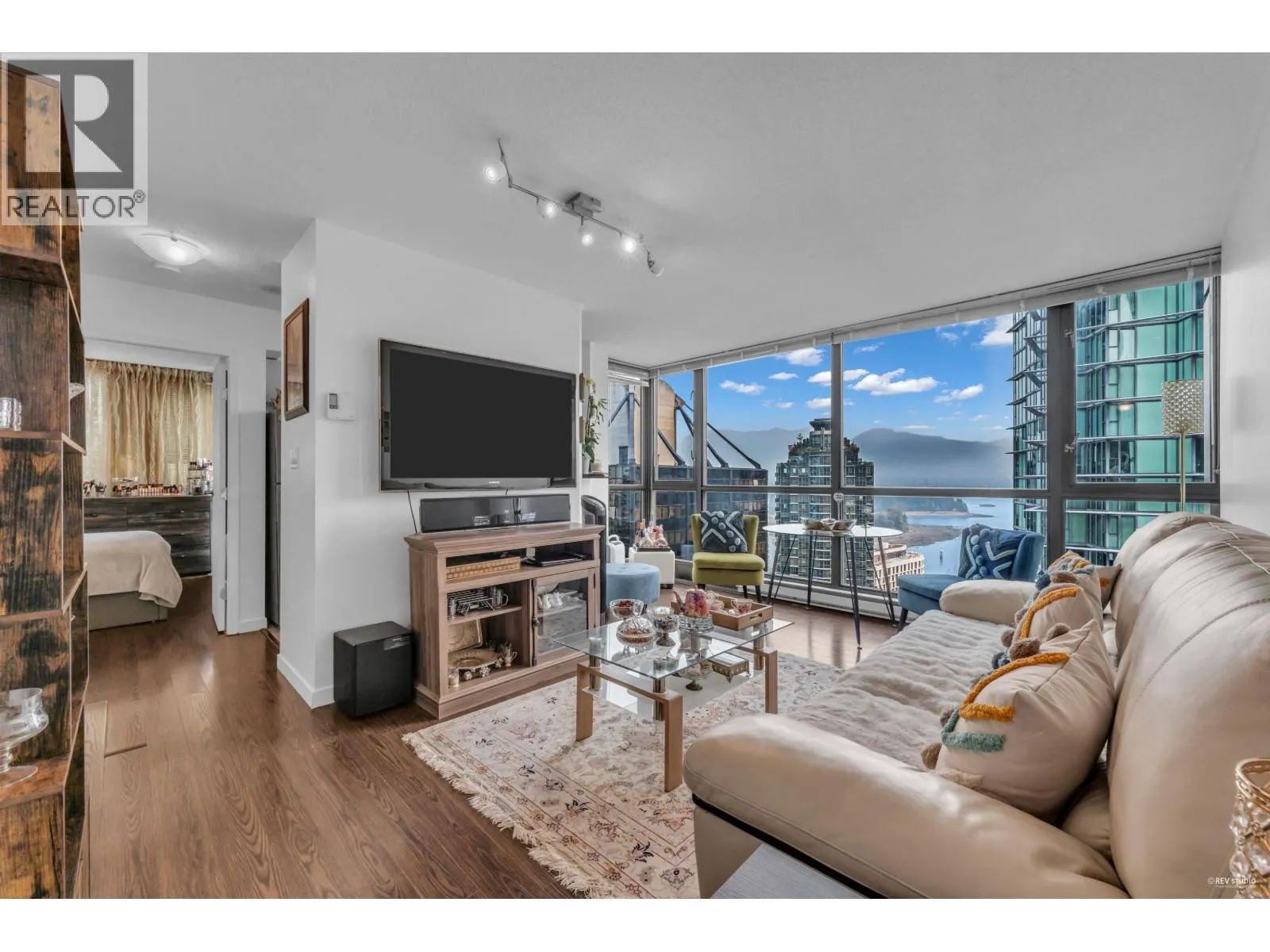 1905 1331 ALBERNI STREET