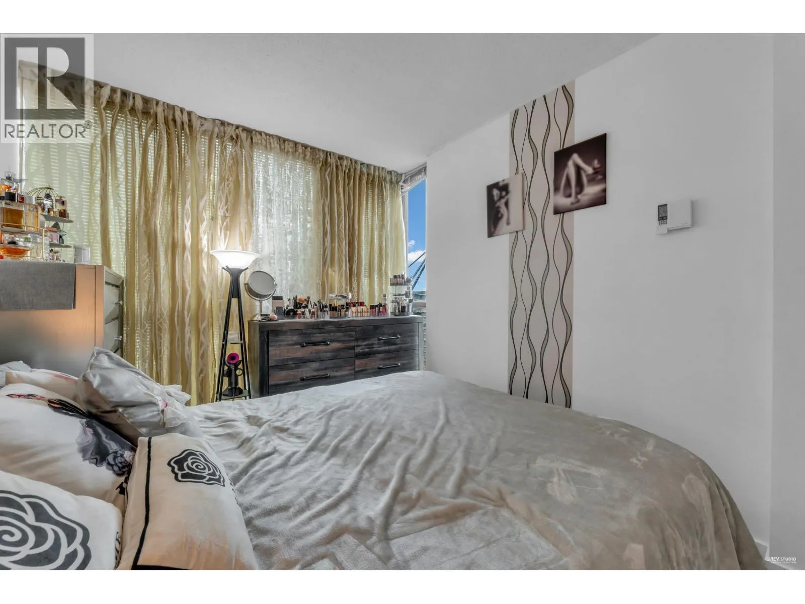 1905 1331 ALBERNI STREET