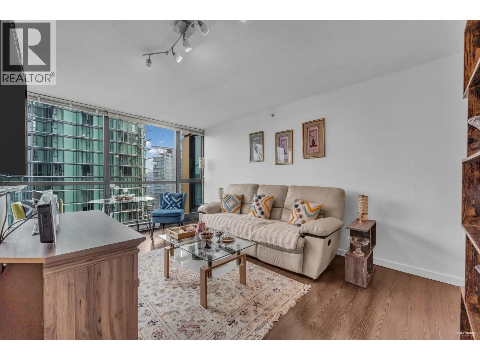 1905 1331 ALBERNI STREET