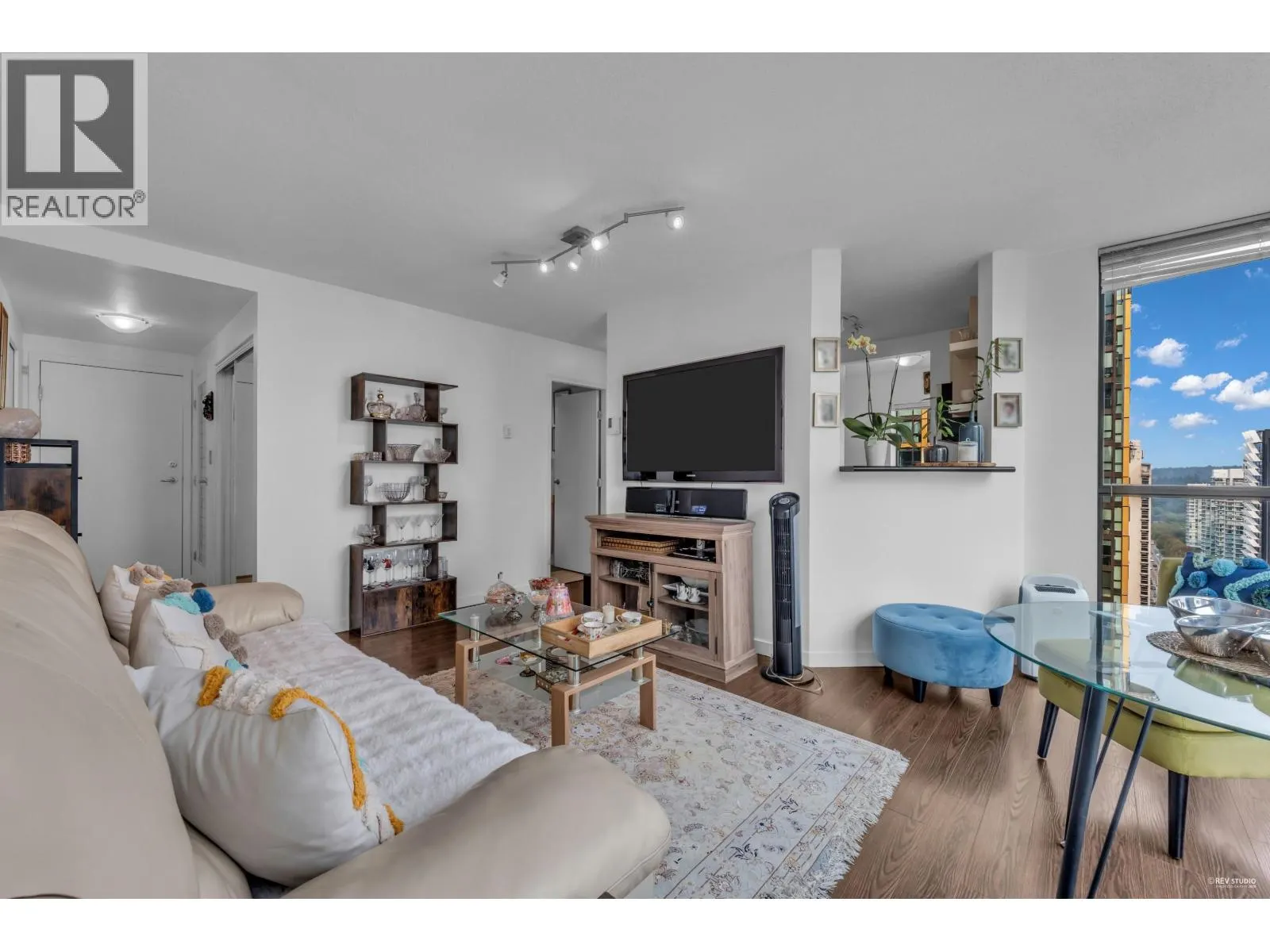 1905 1331 ALBERNI STREET