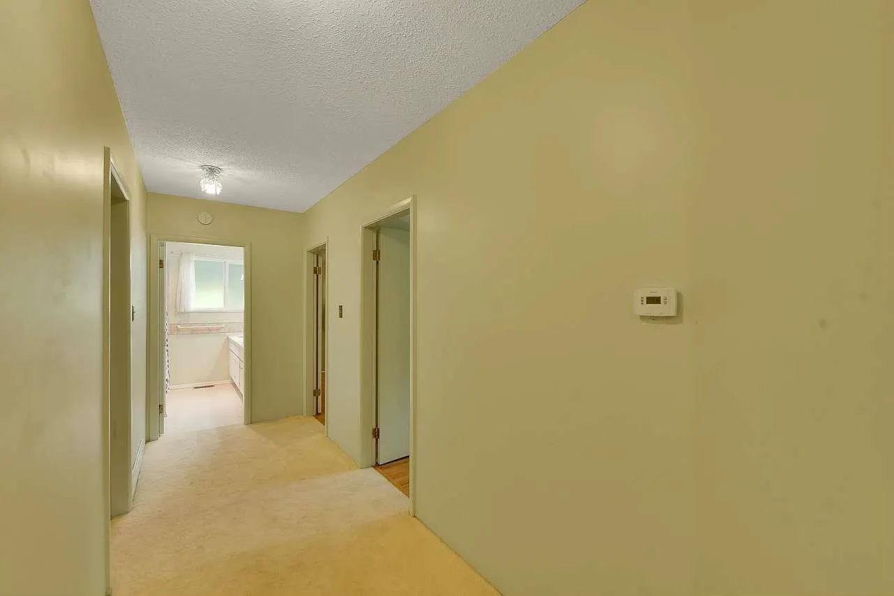 13428 CRESCENT ROAD