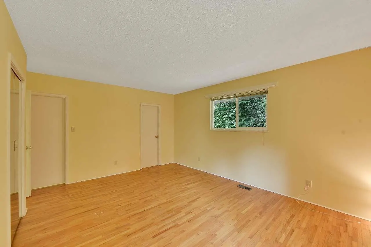 13428 CRESCENT ROAD