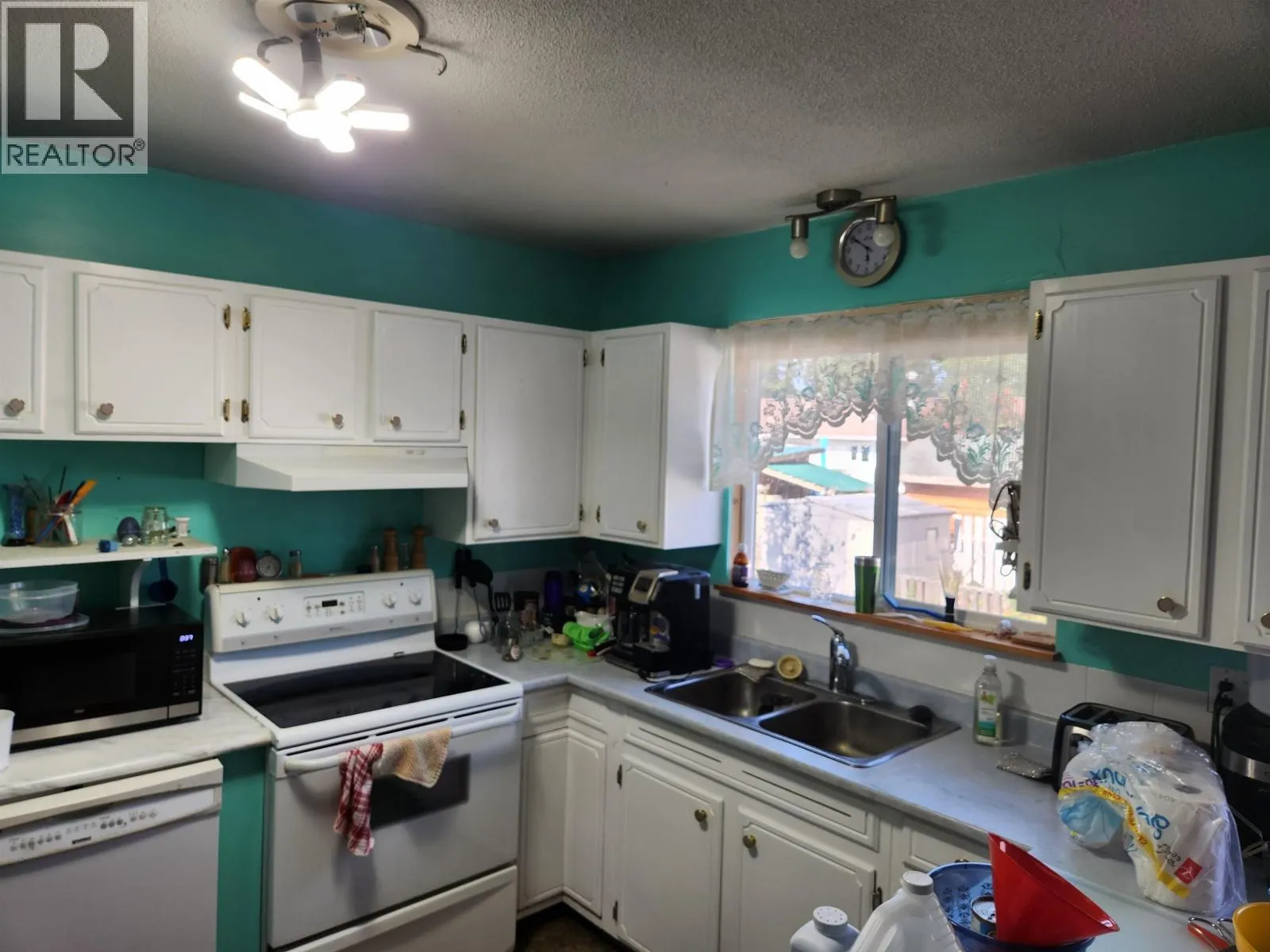 152 MCDERMID DRIVE
