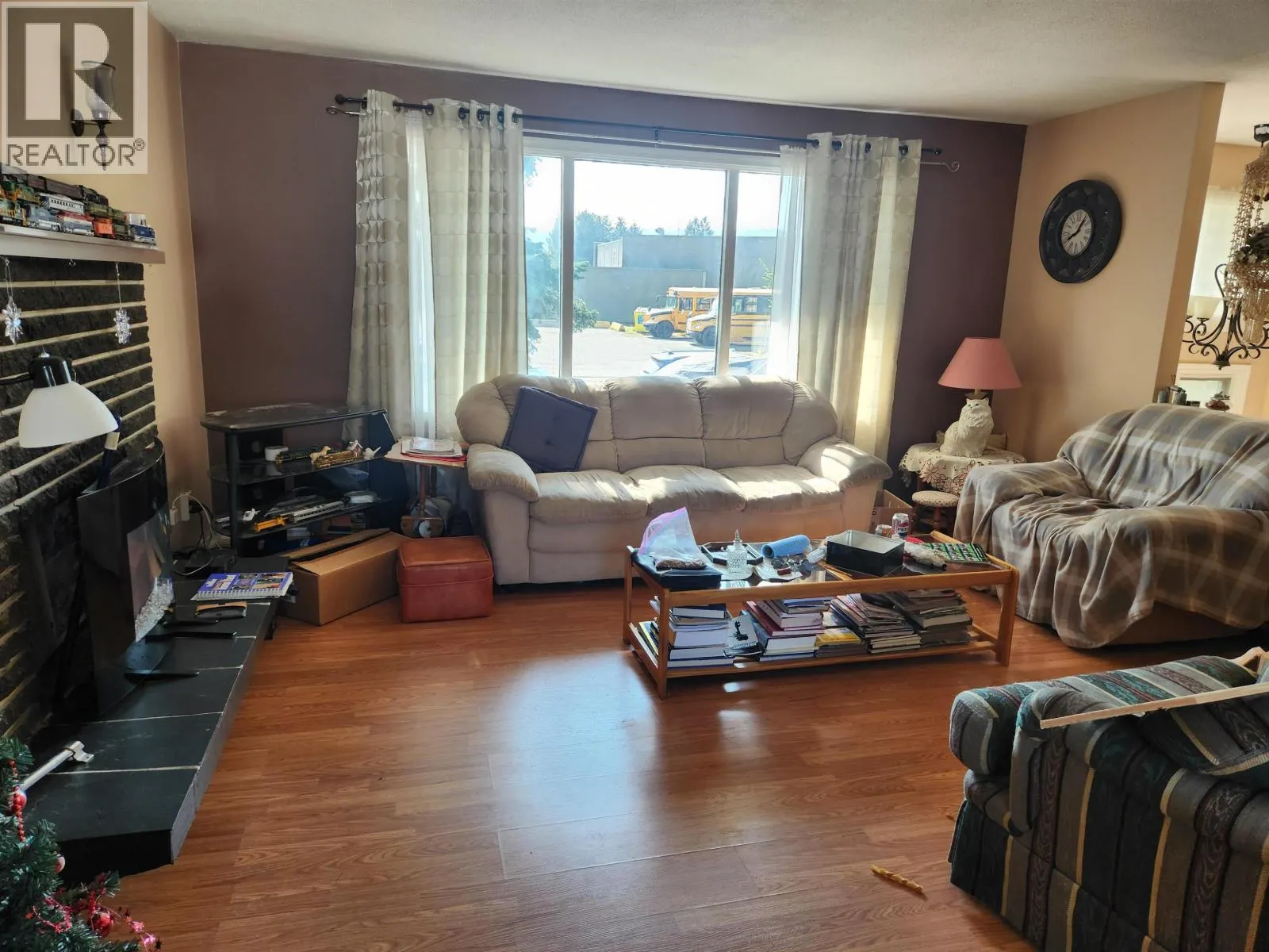 152 MCDERMID DRIVE