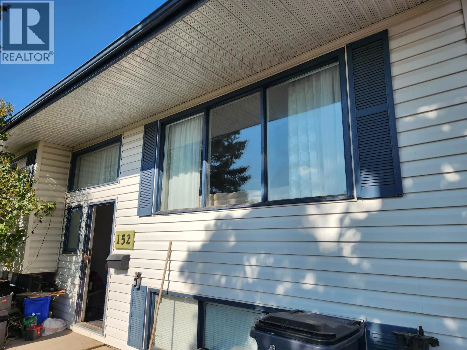 152 MCDERMID DRIVE