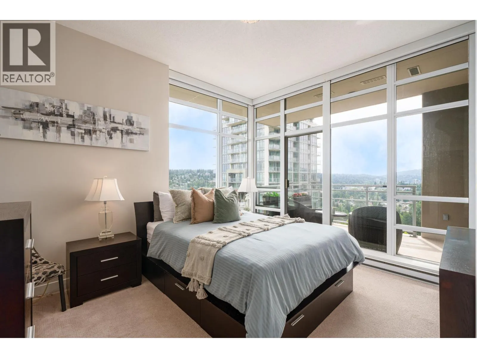 3401 2968 GLEN DRIVE