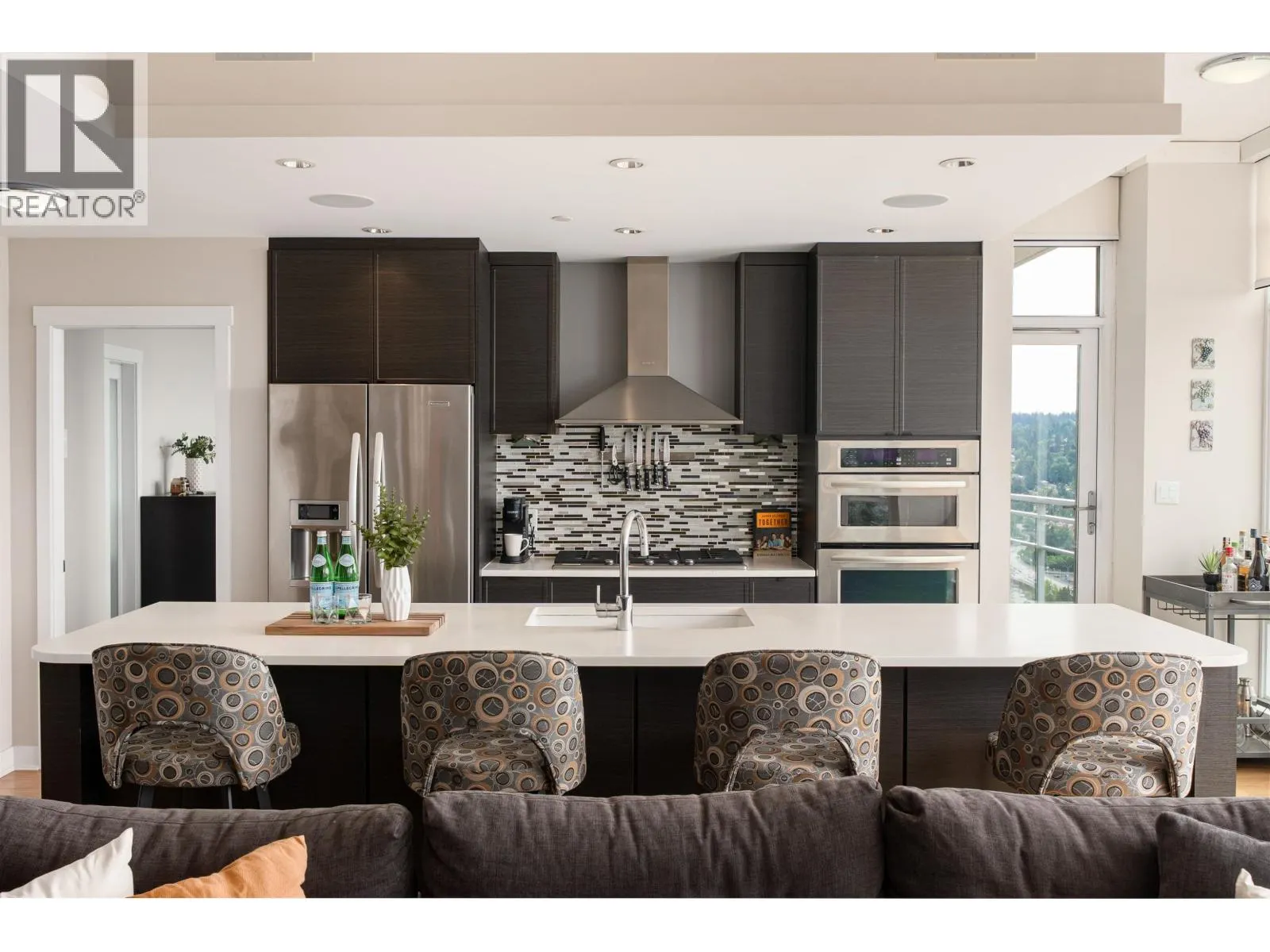 3401 2968 GLEN DRIVE