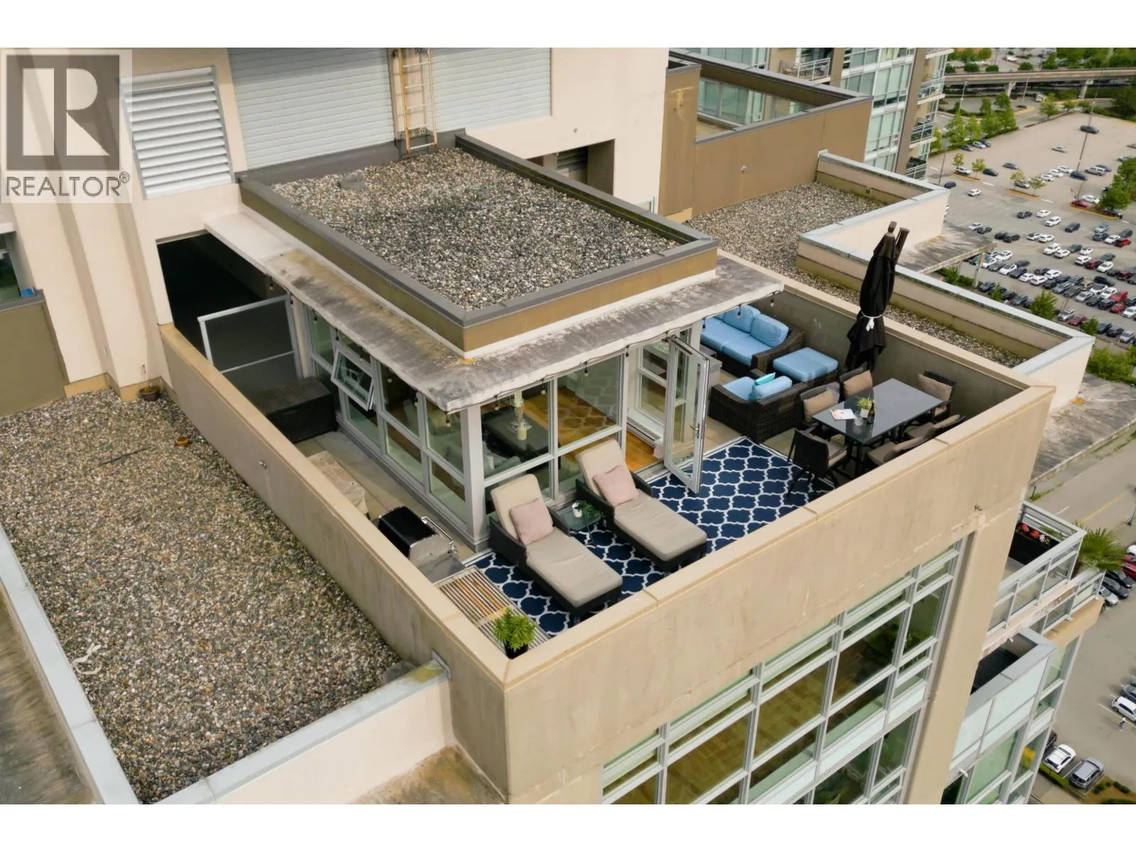 3401 2968 GLEN DRIVE