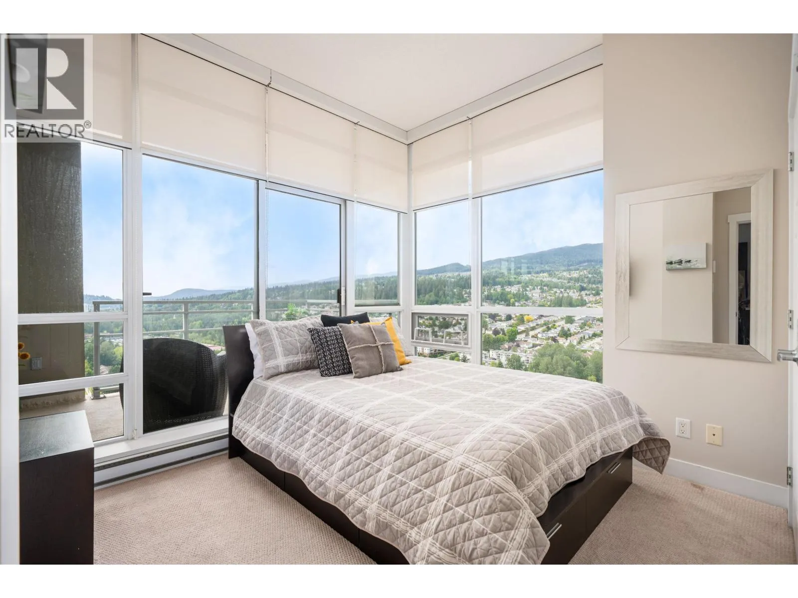3401 2968 GLEN DRIVE