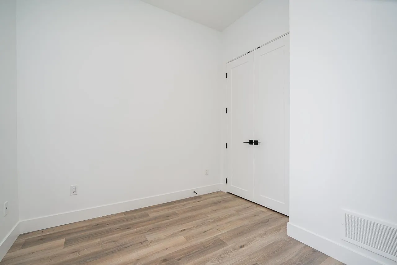 41 20763 76 AVENUE