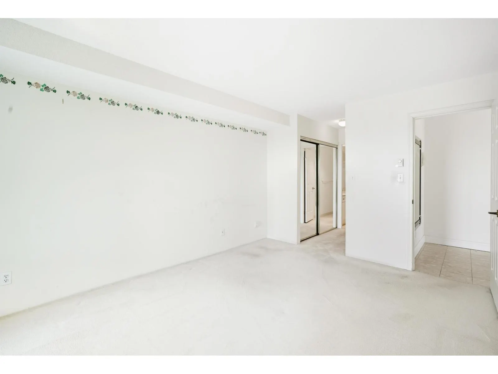 1004 15038 101 AVENUE